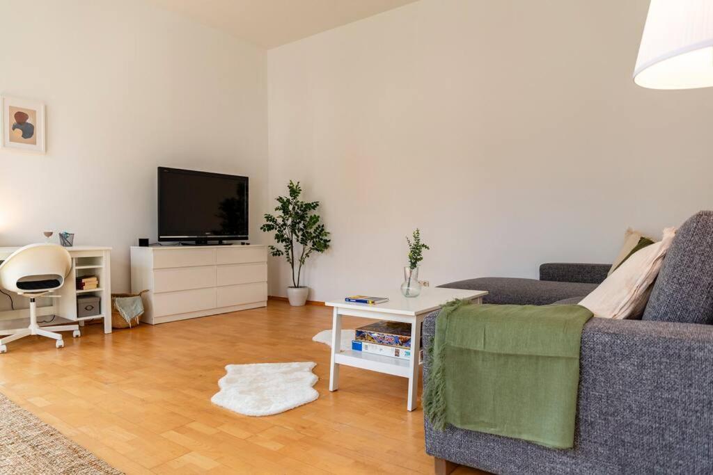 Savoir-Vivre In Unserer Zentralen Balkonwohnung Wien Exteriör bild